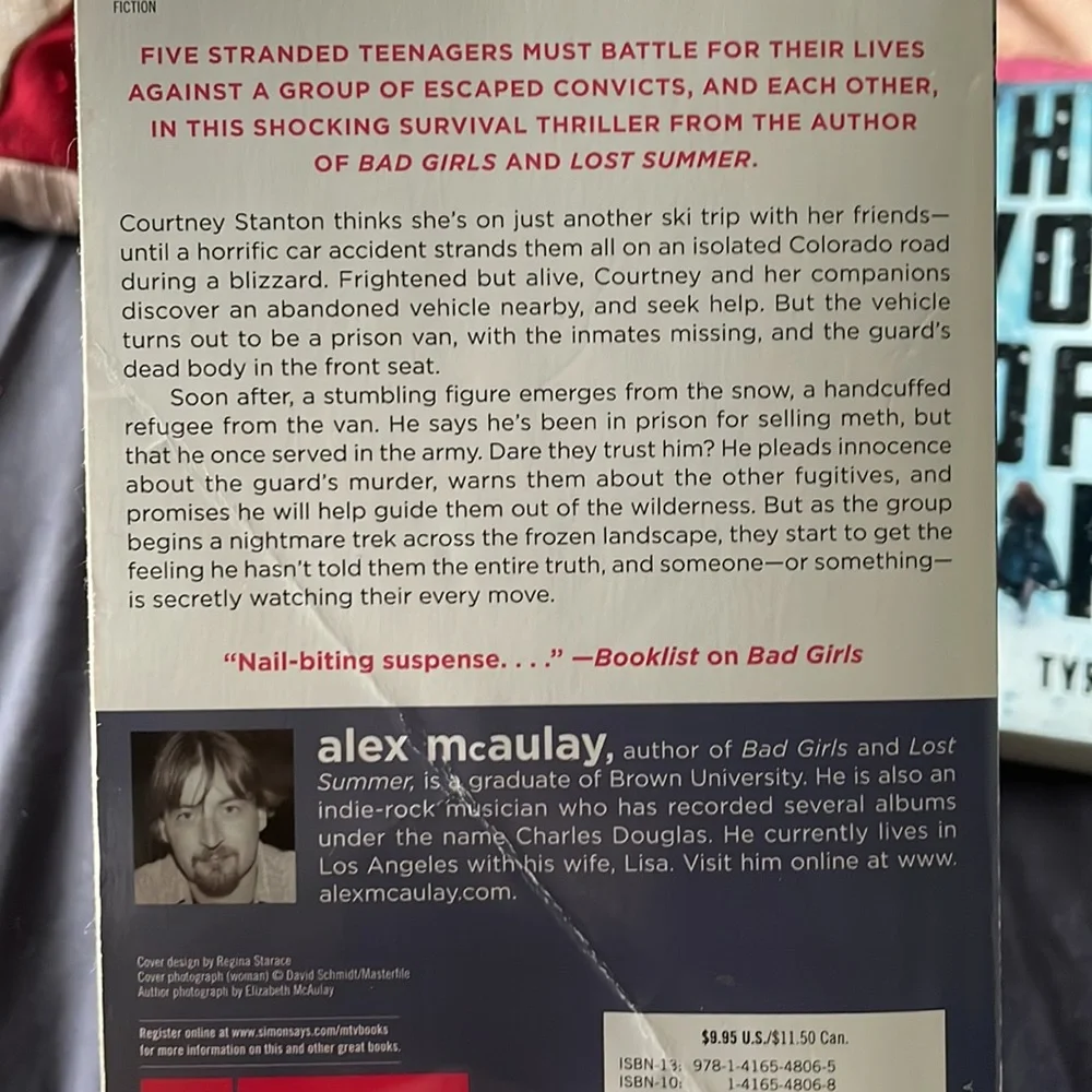 Books. - Picture 2 of 9